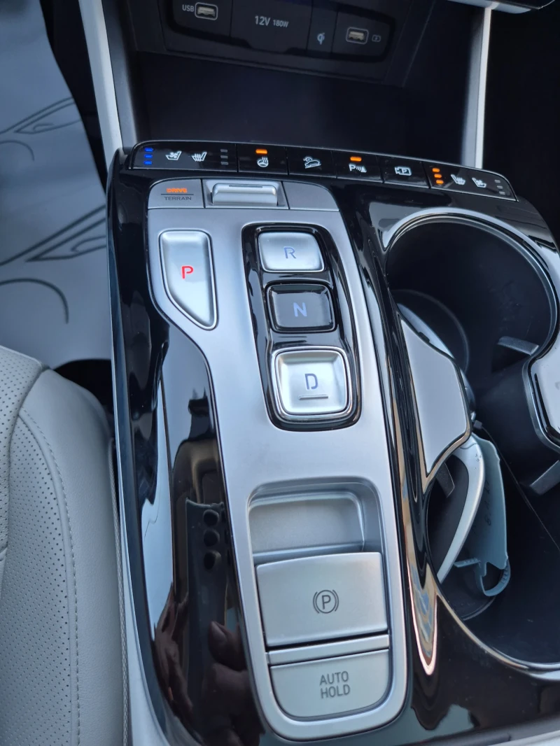 Hyundai Tucson Premium 4x4 Hybrid - 52500 лв. - 97389948 16