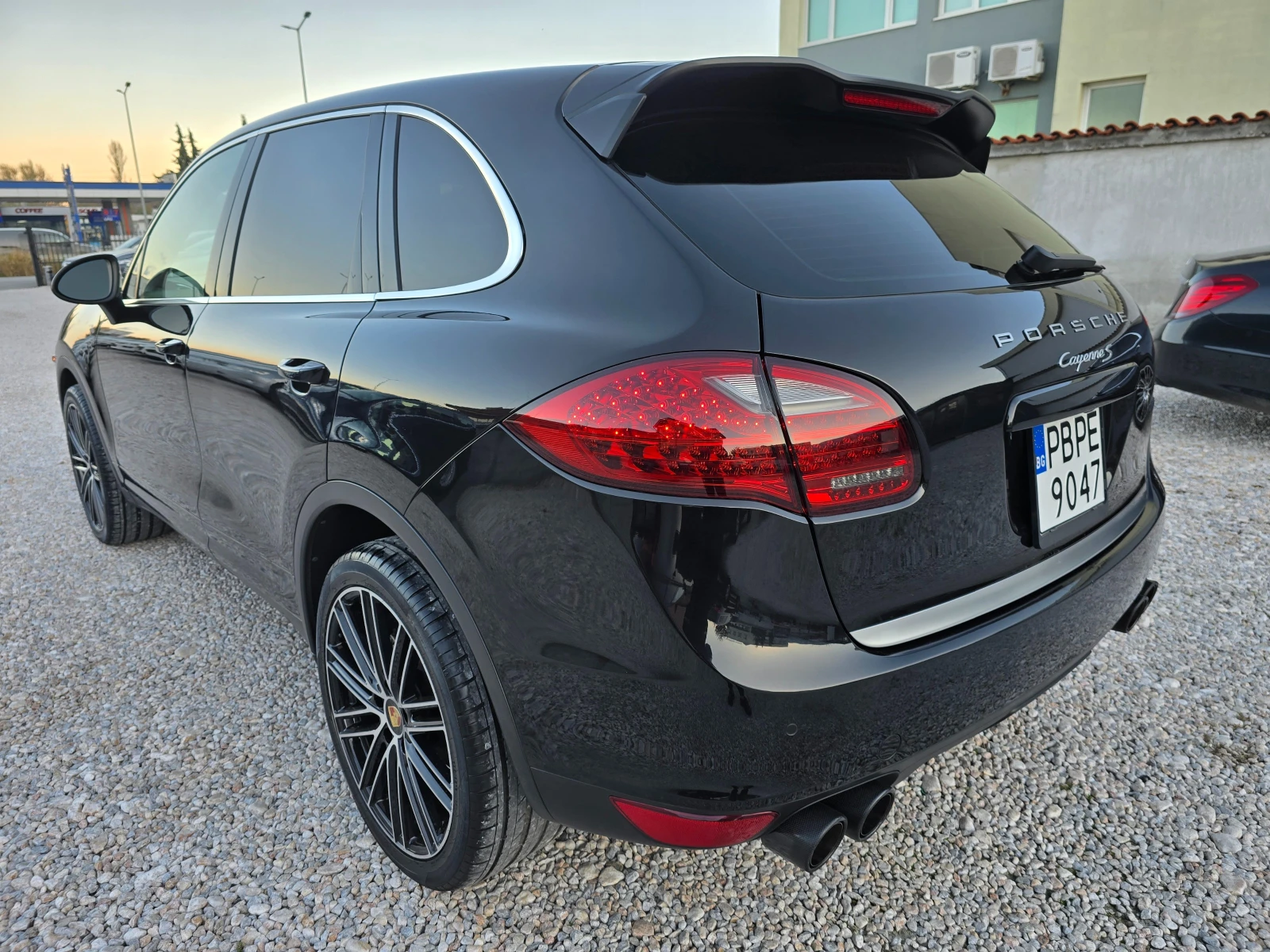 Porsche Cayenne 4.8I /4X4/400КС/ - изображение 2