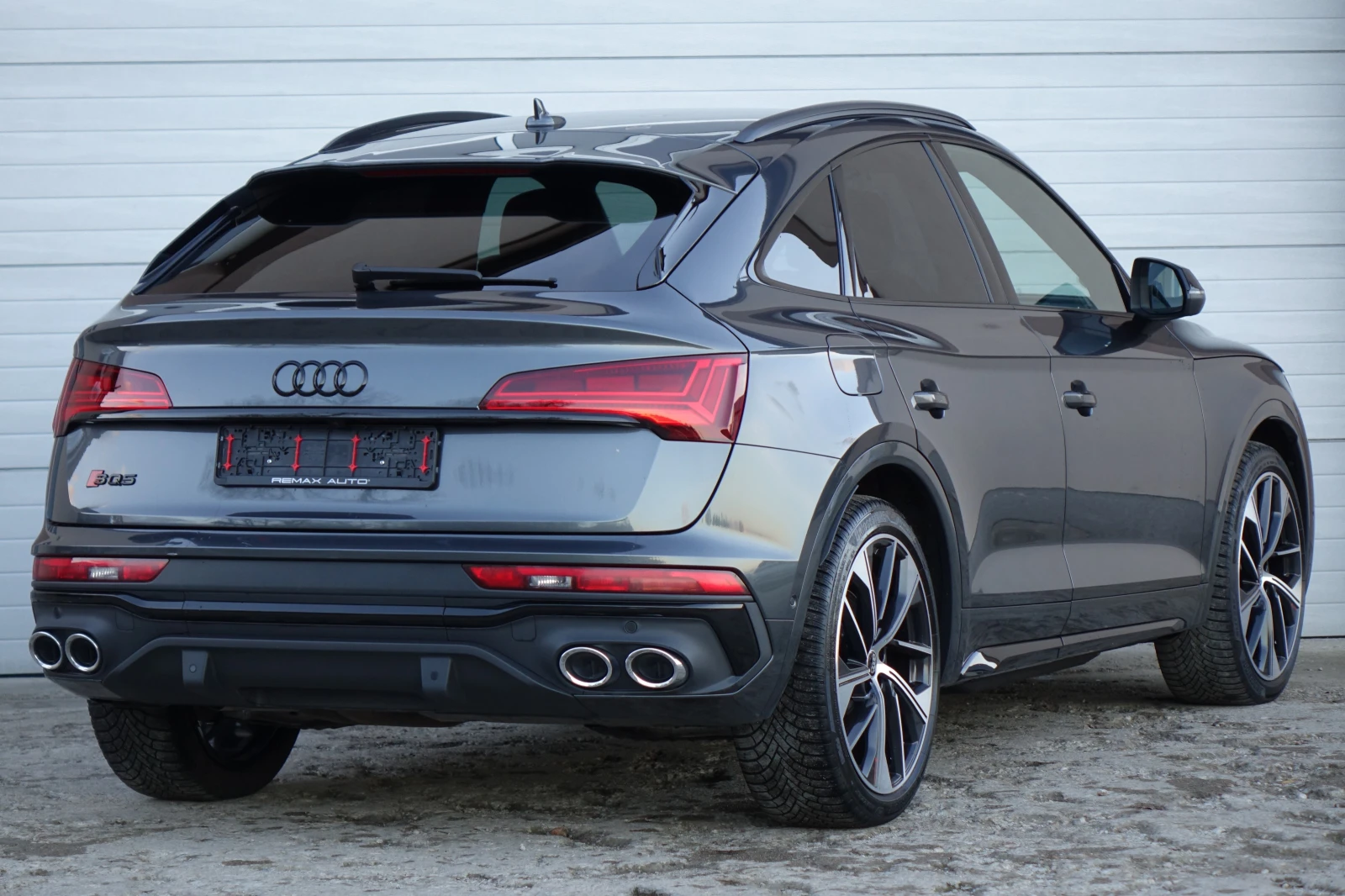 Audi SQ5  3XS-LINE* CARBON* RS* DIGITAL OLED LIGHT* B&O* 36 - изображение 9