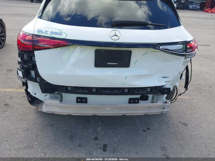 Mercedes-Benz GLC 300 2l Suv - изображение 6