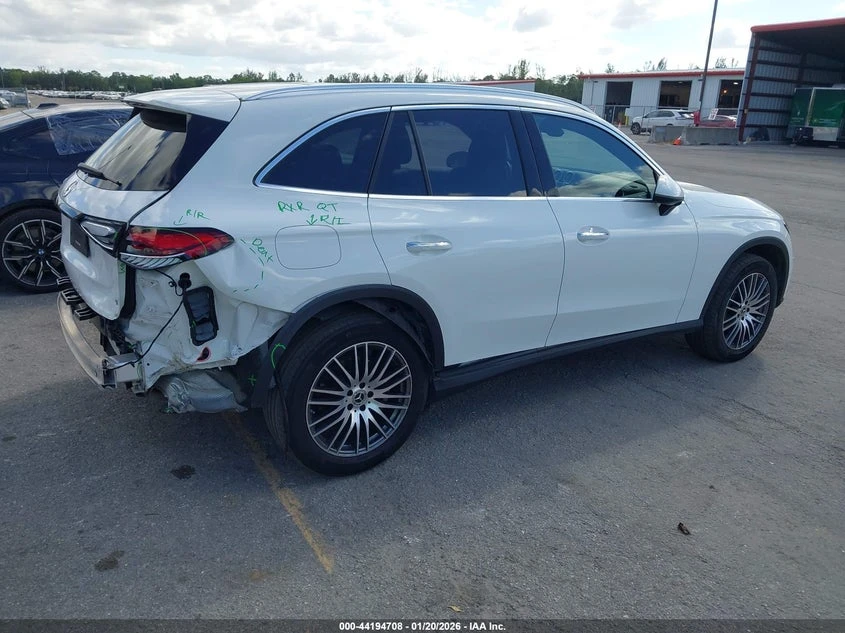 Mercedes-Benz GLC 300 2l Suv - изображение 4