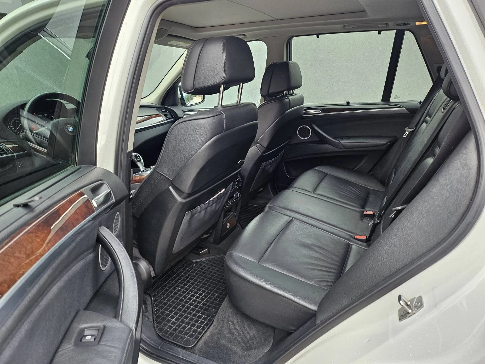 BMW X5 4.8i XDRIVE ГАЗОВА УРЕДБА, снимка 15 - Автомобили и джипове - 53725339