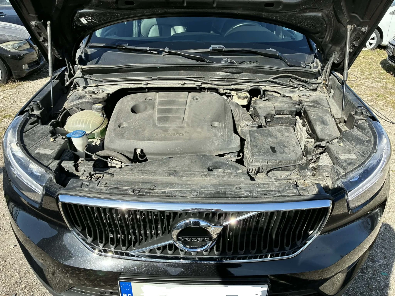 Volvo XC40, снимка 9 - Автомобили и джипове - 53922921