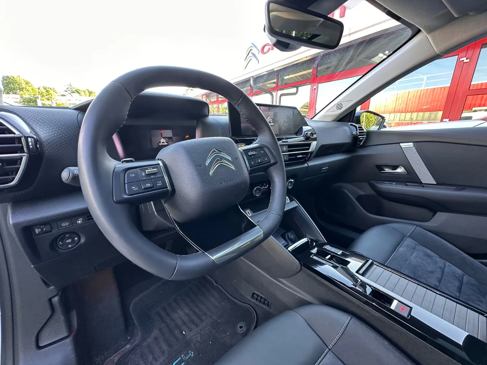 Citroen C5 Aircross MHEV/136HP/MAX/DSG/PANO/HUD/CAM/LED/NAVI/362q, снимка 10 - Автомобили и джипове - 54747828