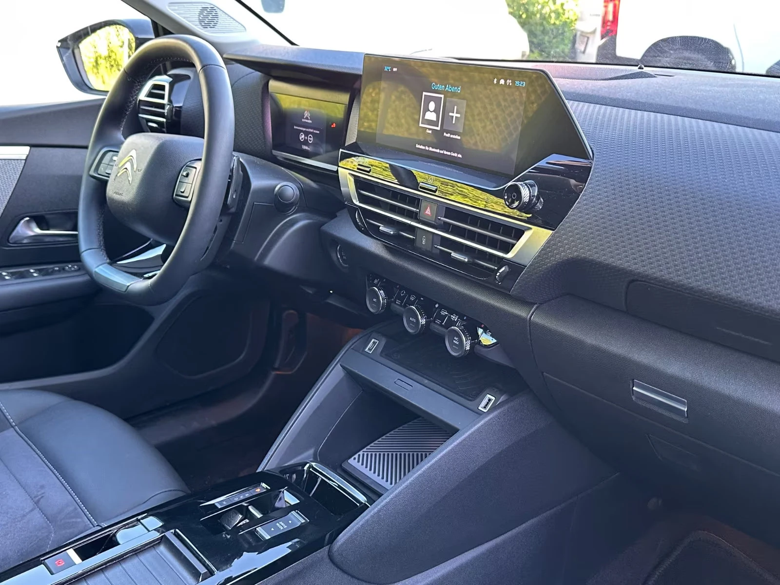 Citroen C5 Aircross MHEV/136HP/MAX/DSG/PANO/HUD/CAM/LED/NAVI/362q, снимка 14 - Автомобили и джипове - 54747828
