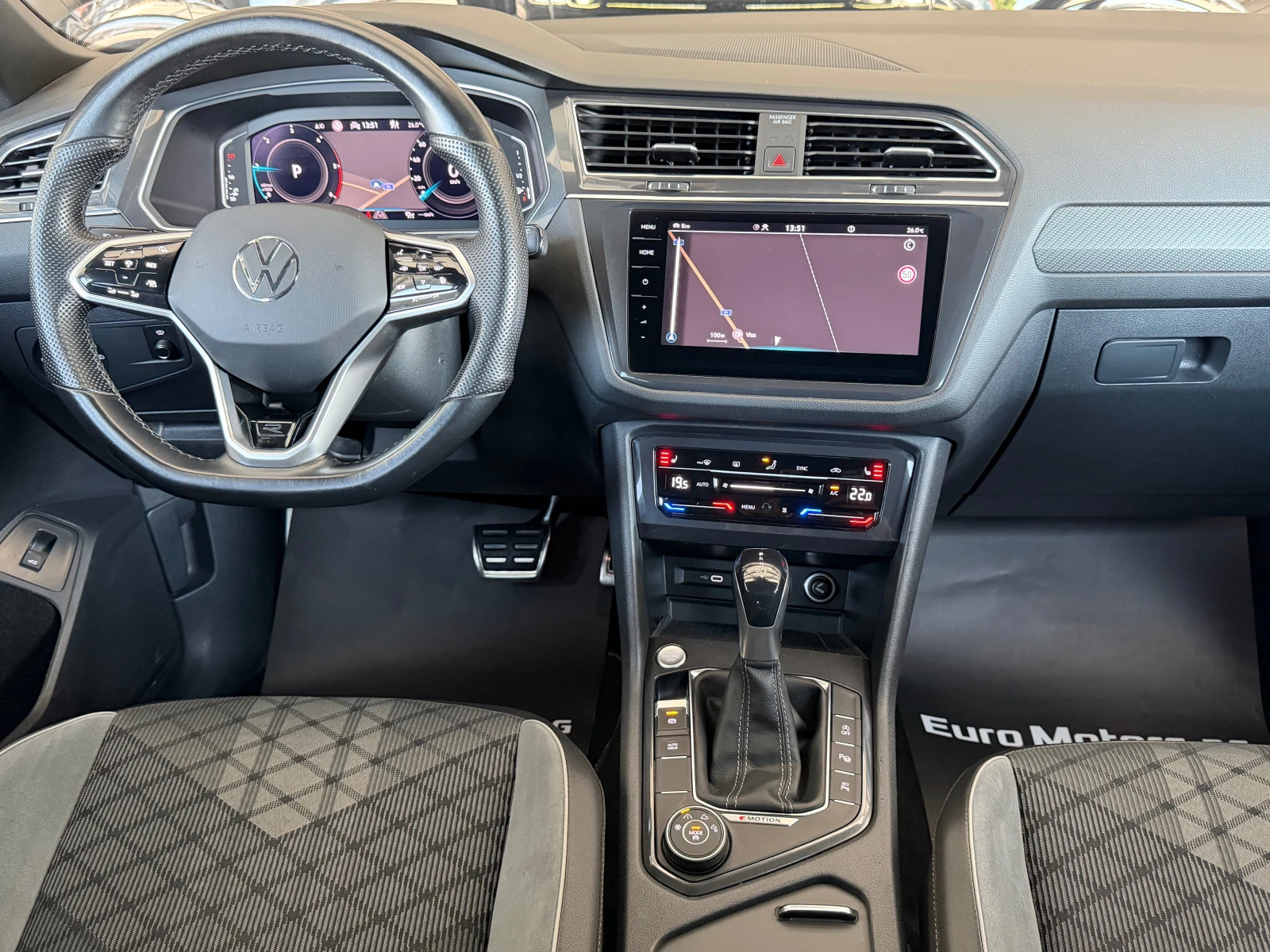 VW Tiguan Allspace 2.0TDI-200ps, 4-MOTION, R LINE-FULL SERVICE VW!!!, снимка 9 - Автомобили и джипове - 55707902