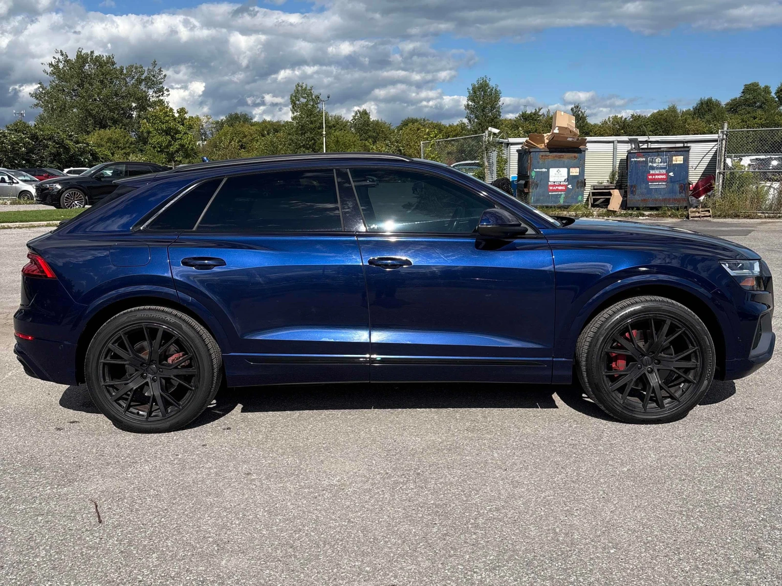 Audi Q8 * Progressiv * CARFAX * ОПЦИЯ ЗА ФИНАНСИРАНЕ , снимка 15 - Автомобили и джипове - 55850019