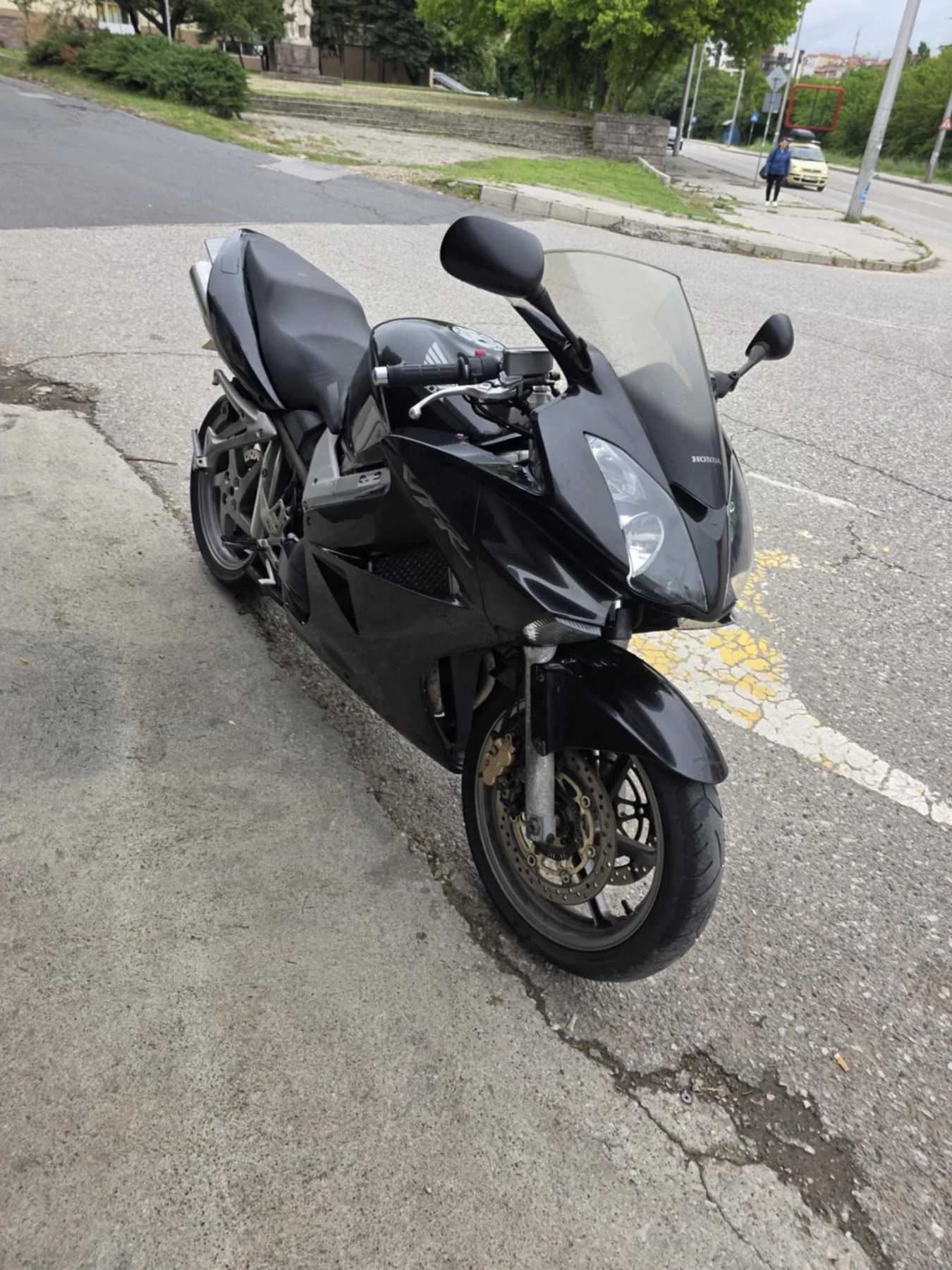 Honda Vfr 800 - изображение 2
