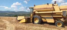 Комбайн New Holland TX36, снимка 2