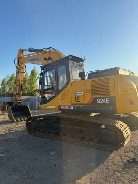 Багер JCB CLG 924E, снимка 13