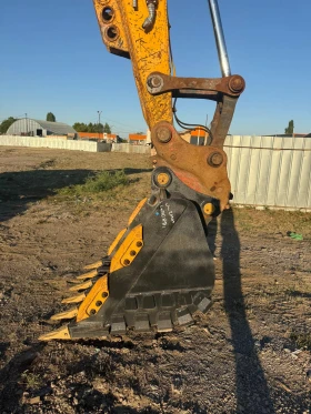 Багер JCB CLG 924E, снимка 11