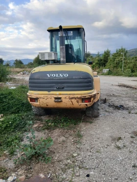 Челен товарач Volvo L40B, снимка 3