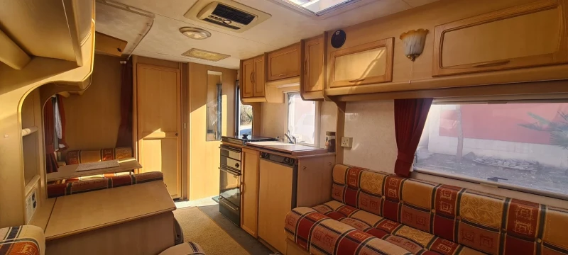 Каравана Coachmen Wanderer, снимка 10 - Каравани и кемпери - 47931209