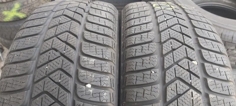 Гуми Зимни 205/50R17, снимка 5 - Гуми и джанти - 30588008