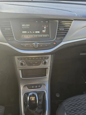 Opel Astra SPORTS TOURER 1.2, снимка 10