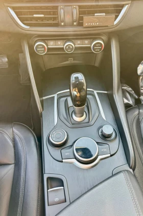 Alfa Romeo Giulia TI 2.0 RWD, снимка 15