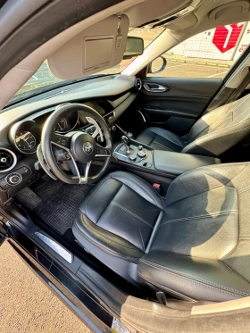 Alfa Romeo Giulia TI 2.0 RWD, снимка 10