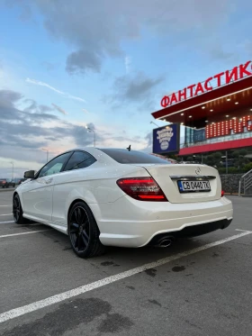 Mercedes-Benz C 220, снимка 4