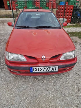 Renault Megane 1.9, снимка 1