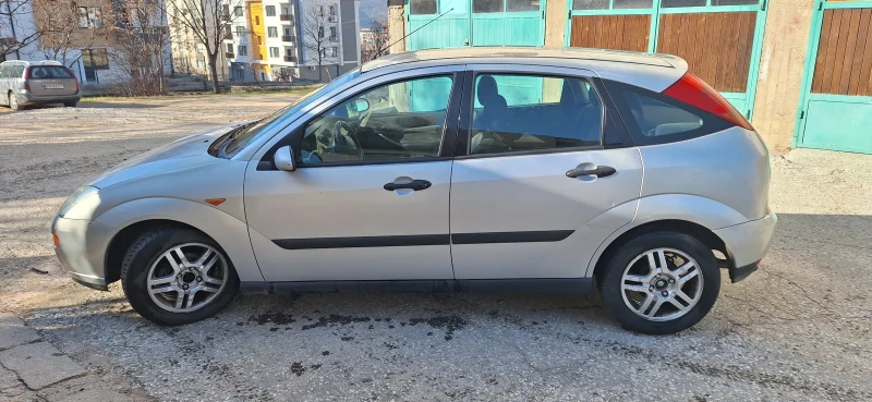 Ford Focus 1.8 tddi, снимка 3 - Автомобили и джипове - 48613763