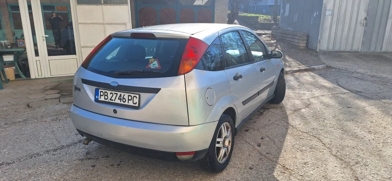 Ford Focus 1.8 tddi, снимка 5 - Автомобили и джипове - 48613763