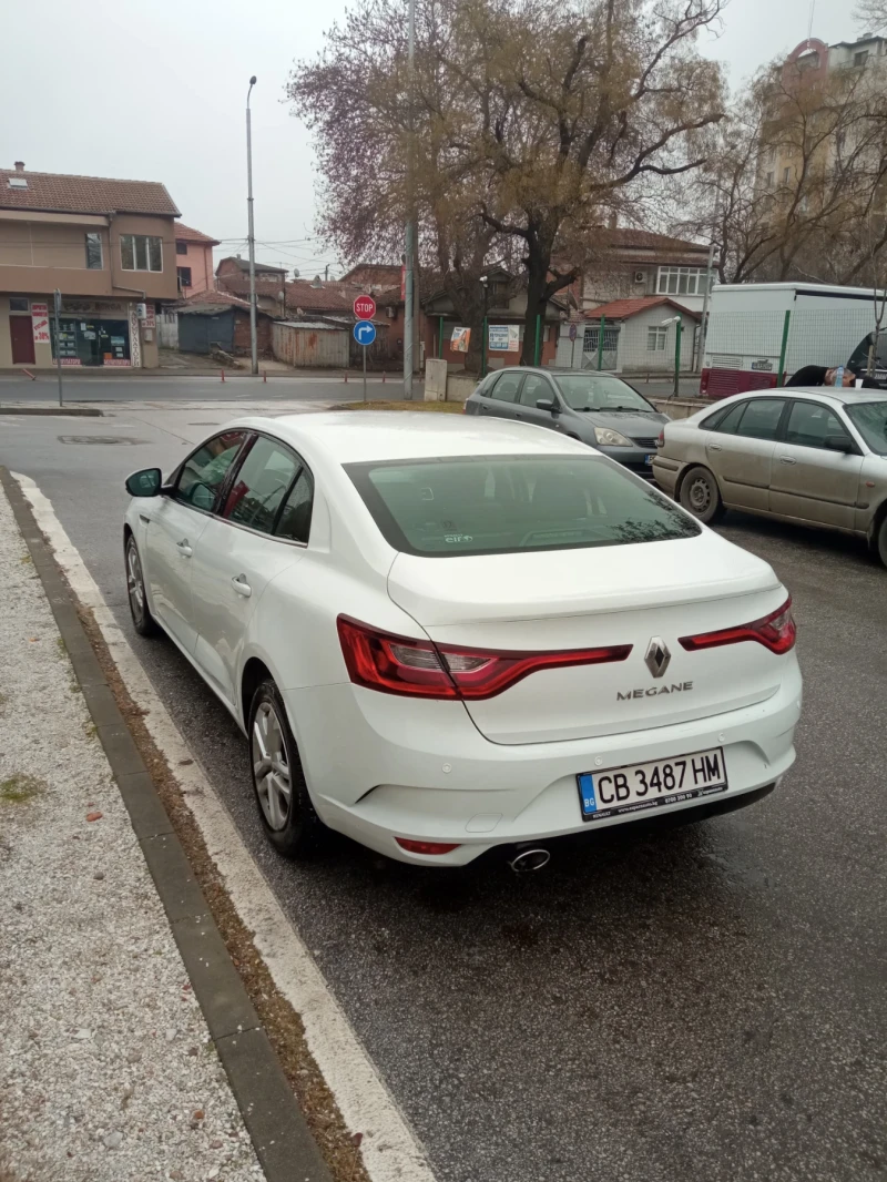 Renault Megane 1.5, снимка 4 - Автомобили и джипове - 49313170