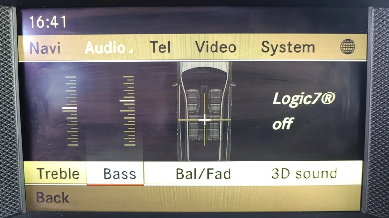 Mercedes-Benz C 250 AMG-Distronic-Blind Spot-Harman Kardon-Germany!, снимка 11 - Автомобили и джипове - 51660423