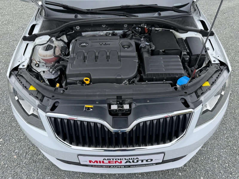 Skoda Octavia (KATO НОВА), снимка 17 - Автомобили и джипове - 51828886