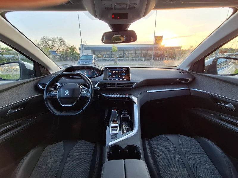 Peugeot 3008 NEW ALLURE 1.2 e-THP 130 EAT, снимка 11 - Автомобили и джипове - 52564409