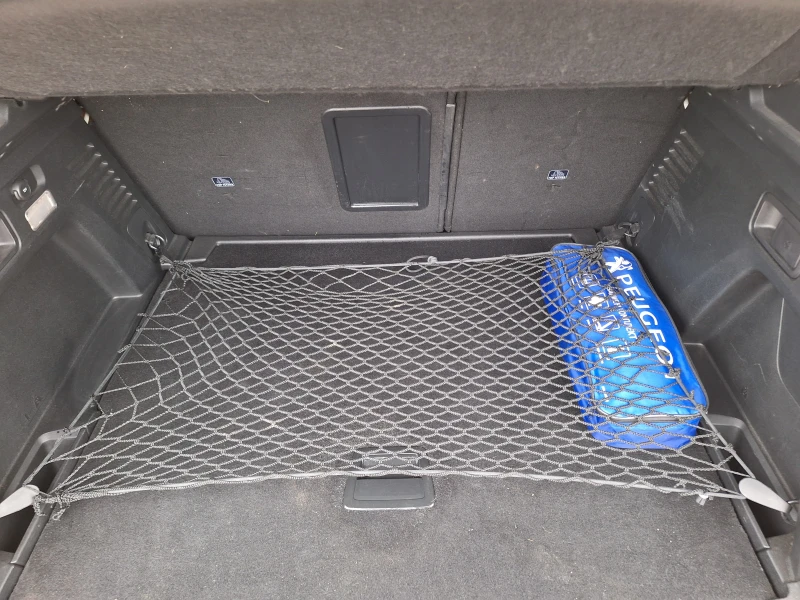 Peugeot 3008 NEW ALLURE 1.2 e-THP 130 EAT, снимка 14 - Автомобили и джипове - 52564409