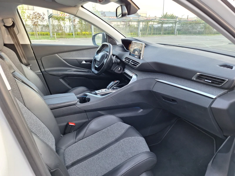 Peugeot 3008 NEW ALLURE 1.2 e-THP 130 EAT, снимка 9 - Автомобили и джипове - 52564409
