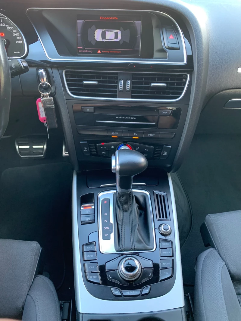 Audi A5 2.0TDI S line, снимка 11 - Автомобили и джипове - 53026274