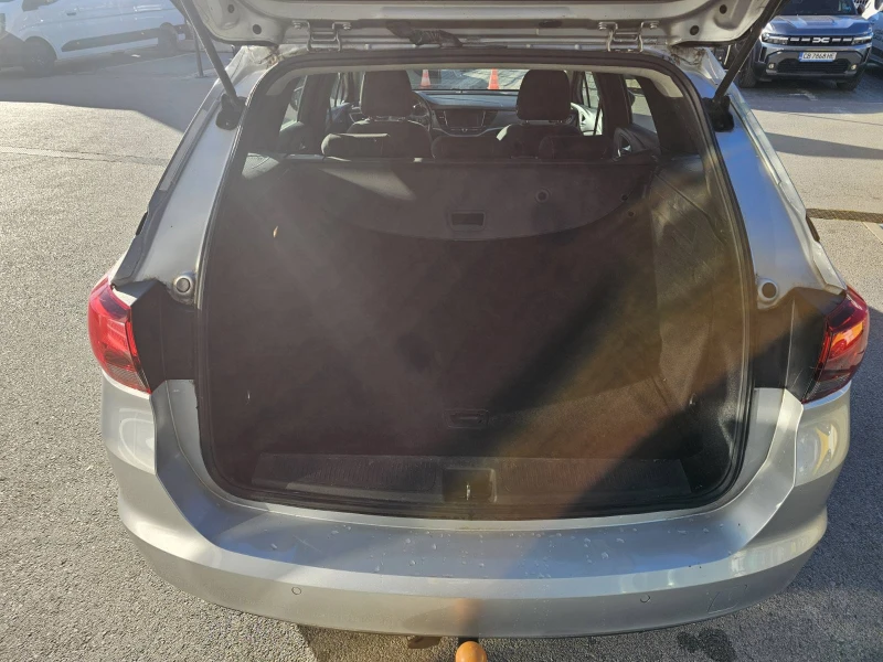 Opel Astra SPORTS TOURER 1.2, снимка 14 - Автомобили и джипове - 53028757