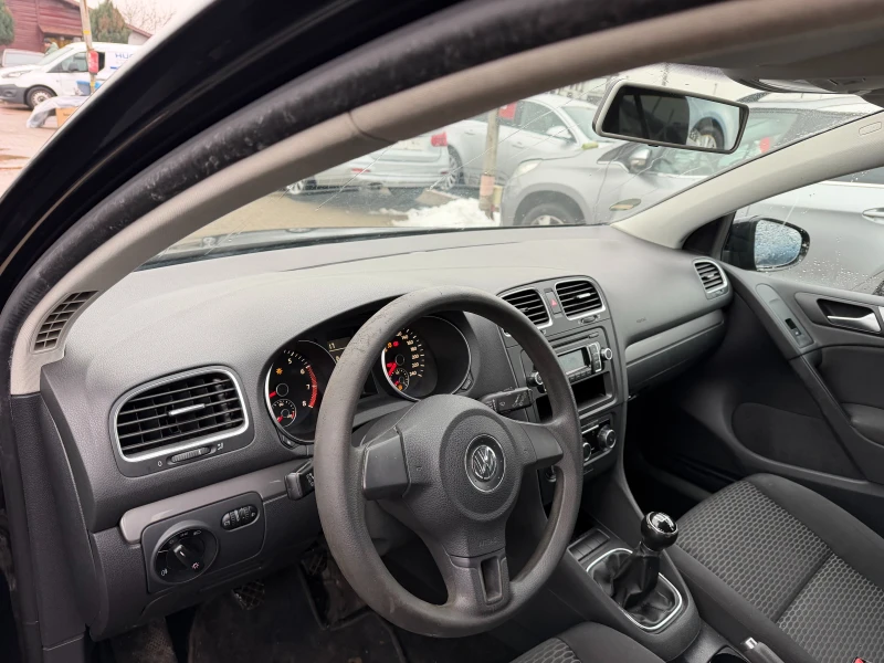 VW Golf 1.6i EURO 5, снимка 11 - Автомобили и джипове - 53203660