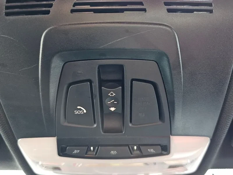 BMW 320 i, снимка 15 - Автомобили и джипове - 54592492
