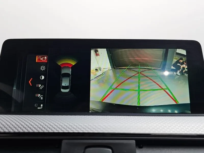 BMW 320 i, снимка 14 - Автомобили и джипове - 54592492