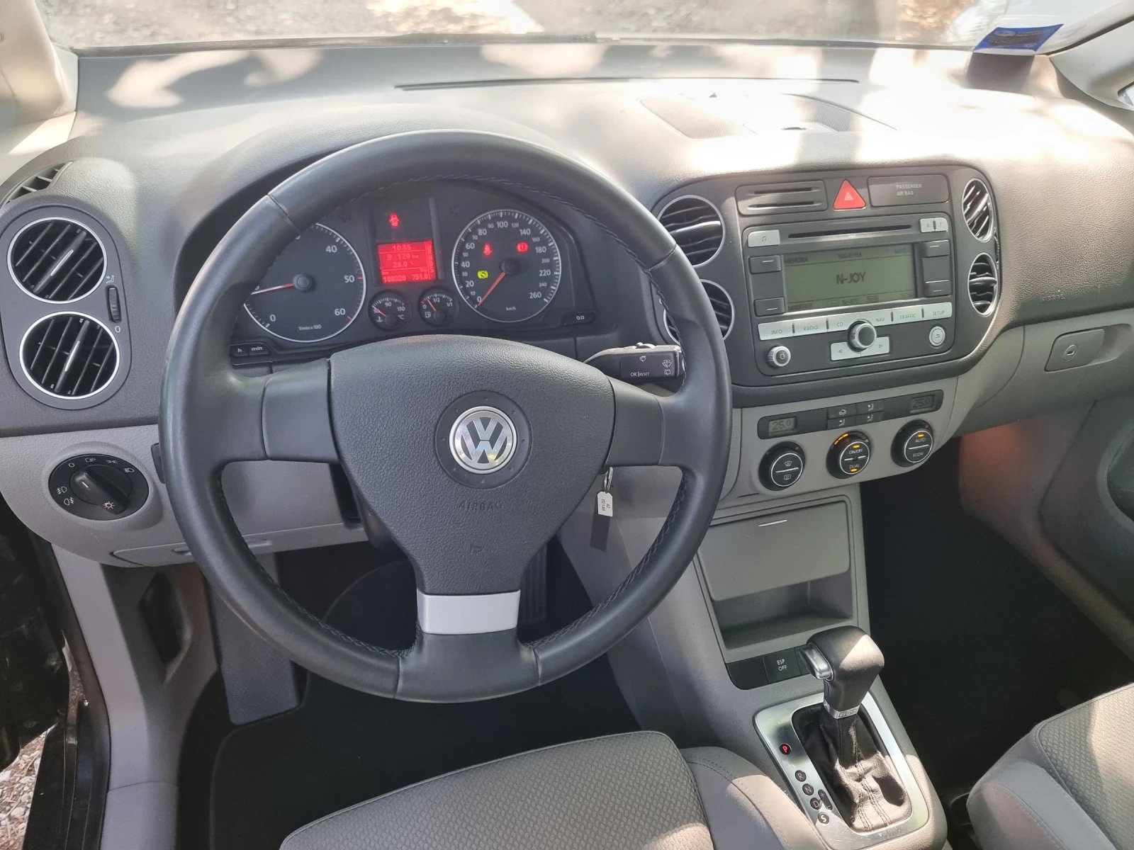 VW Golf Plus 2.0TDI - изображение 10