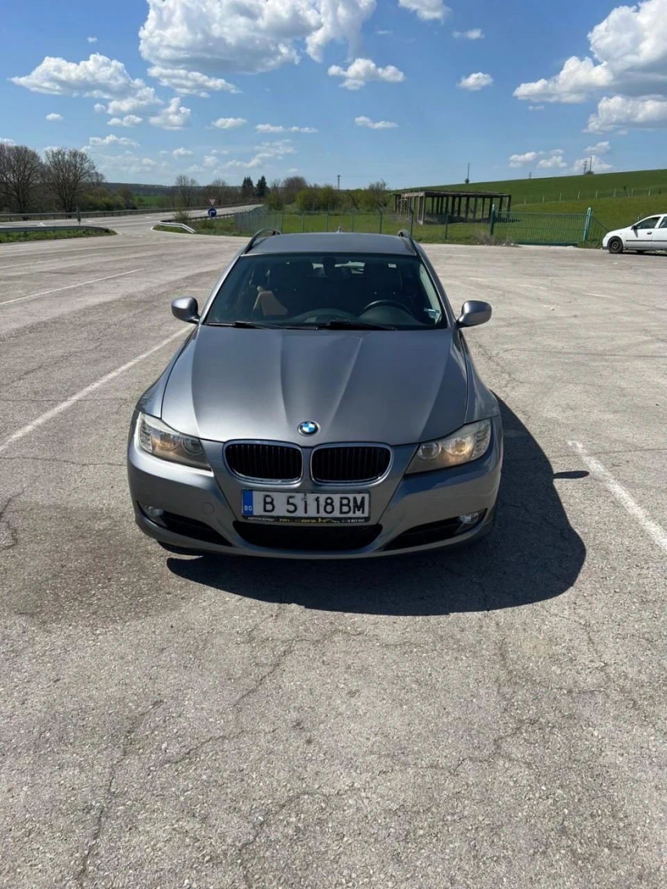 BMW 320 320d xDrive - изображение 2