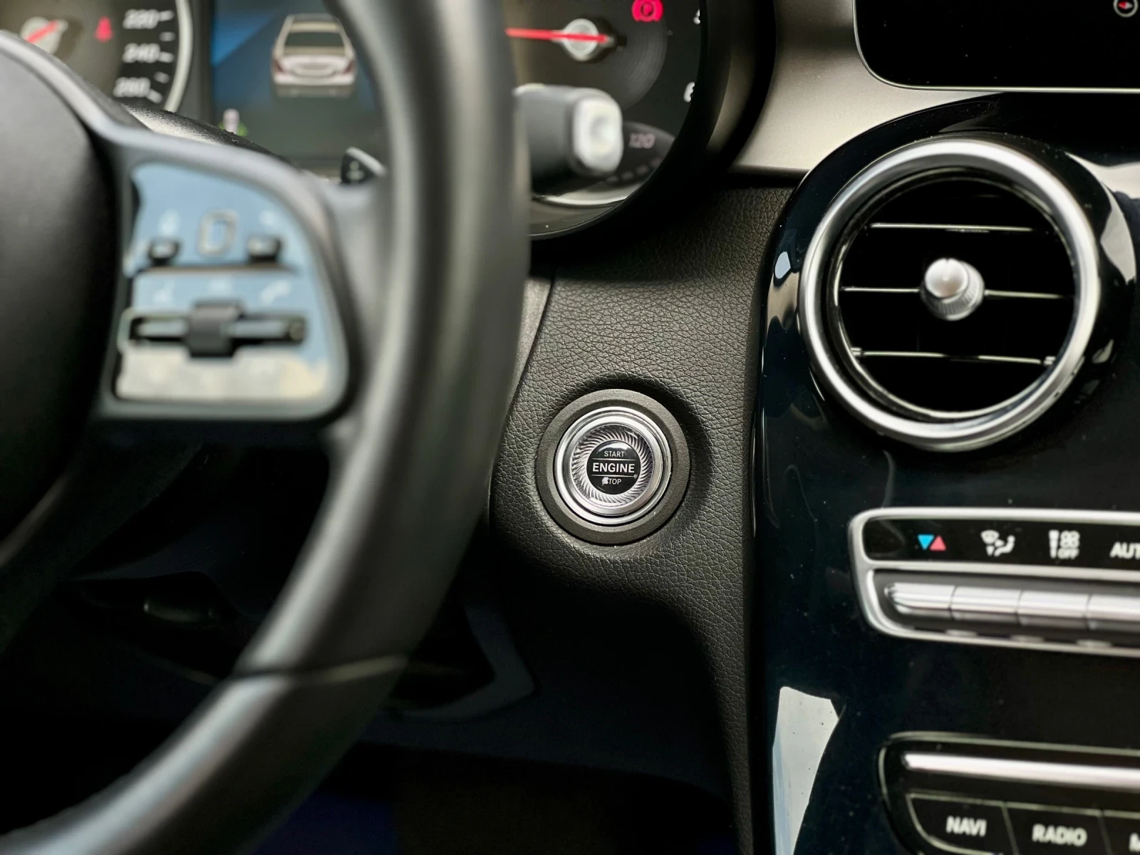 Mercedes-Benz C 220 EXECUTIVE / 9G / FACE / DISTRONIC / DYNAMIC SELECT - изображение 10