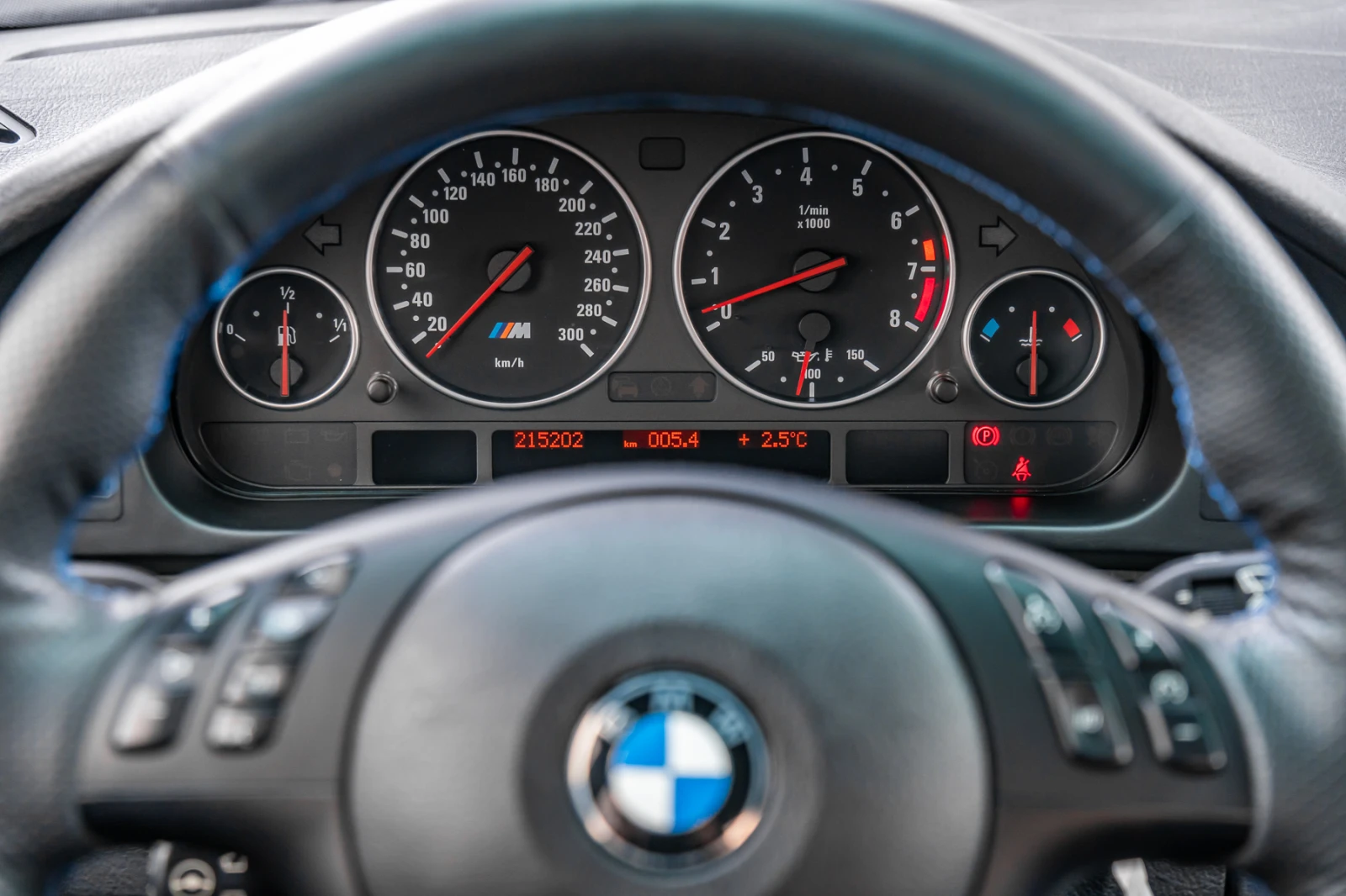 BMW M5 * CarFax * АвтоКредит*  - изображение 8