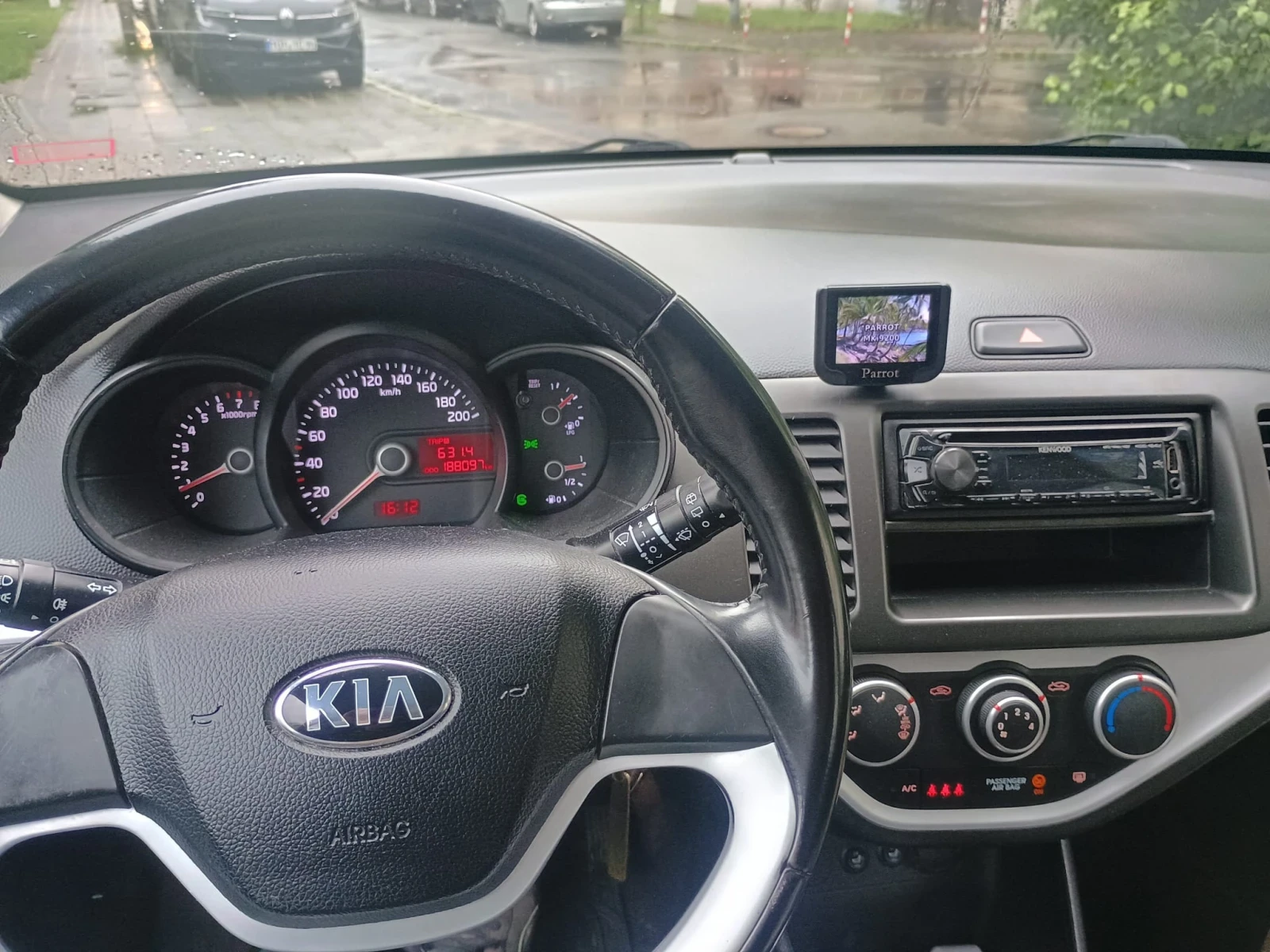 Kia Picanto  - изображение 10
