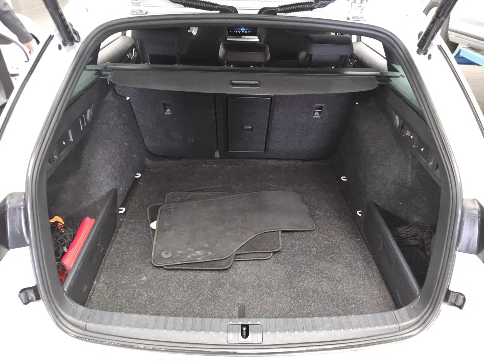 Skoda Octavia KOMBI/RS/2.0TSI/LED/NAVI/245HP/119D | Mobile.bg   12