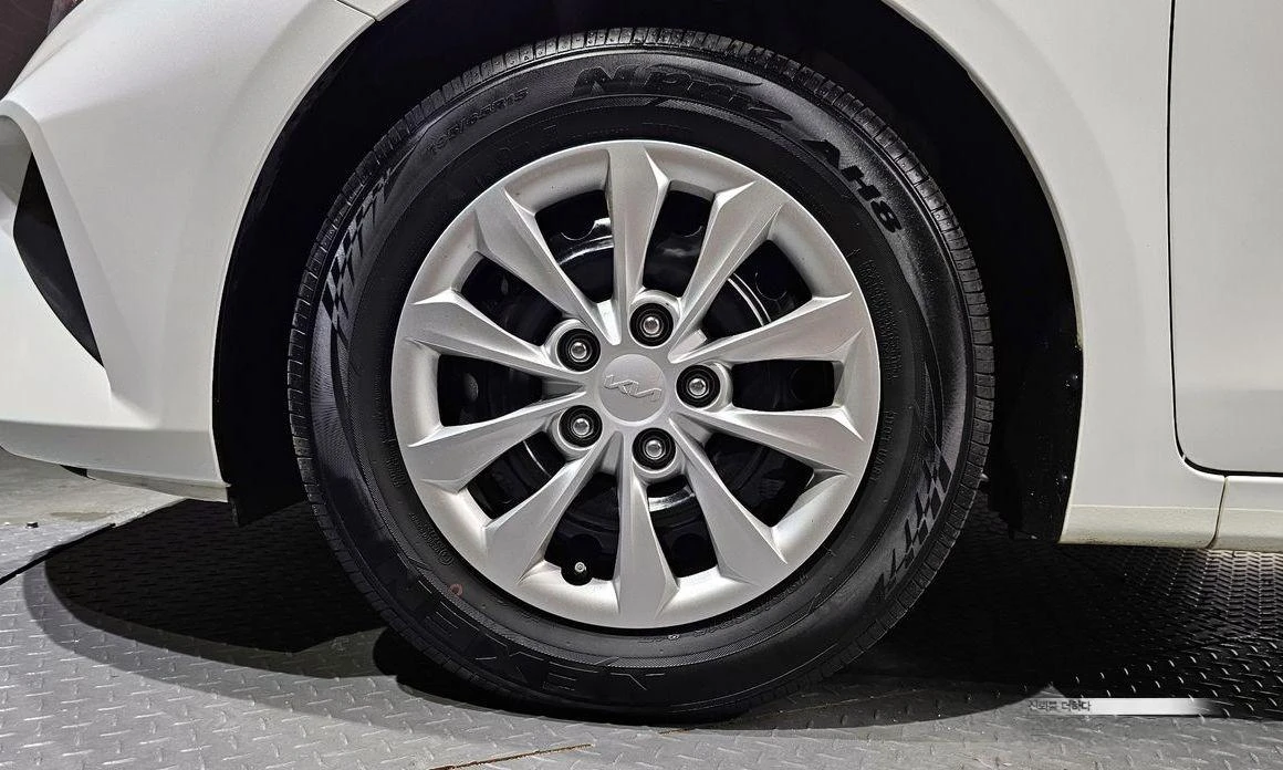 Kia K3 1.6 Trendy * НАЙ-ДОБРА ЦЕНА В БЪЛГАРИЯ*  - изображение 4