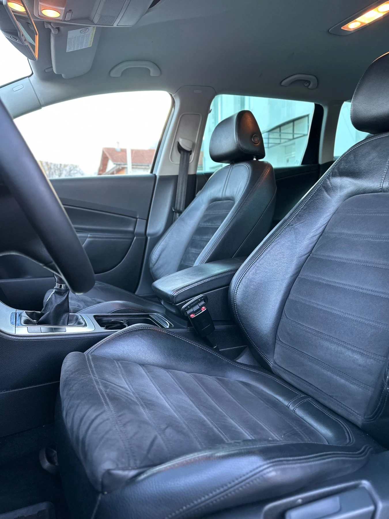 VW Passat 2.0TDi* Навигация* Кожа* Ксенон*  - изображение 8