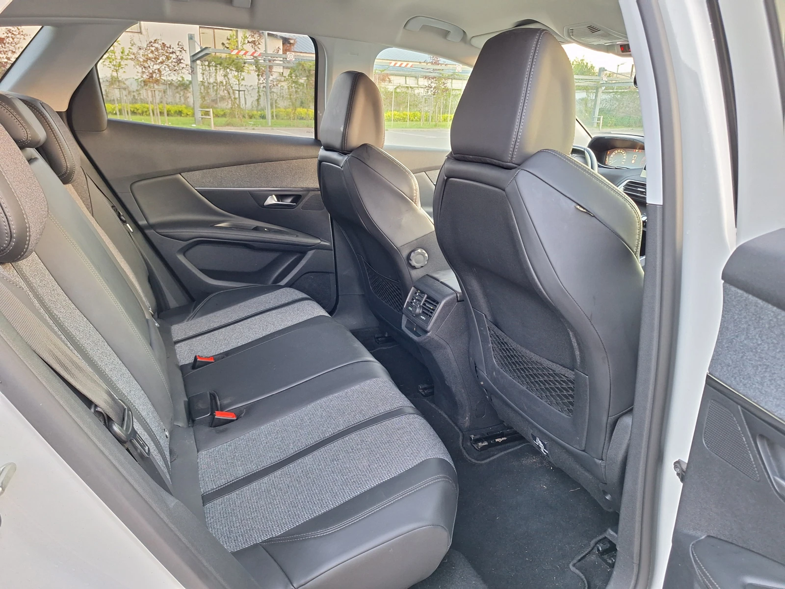 Peugeot 3008 NEW ALLURE 1.2 e-THP 130 EAT | Mobile.bg   10