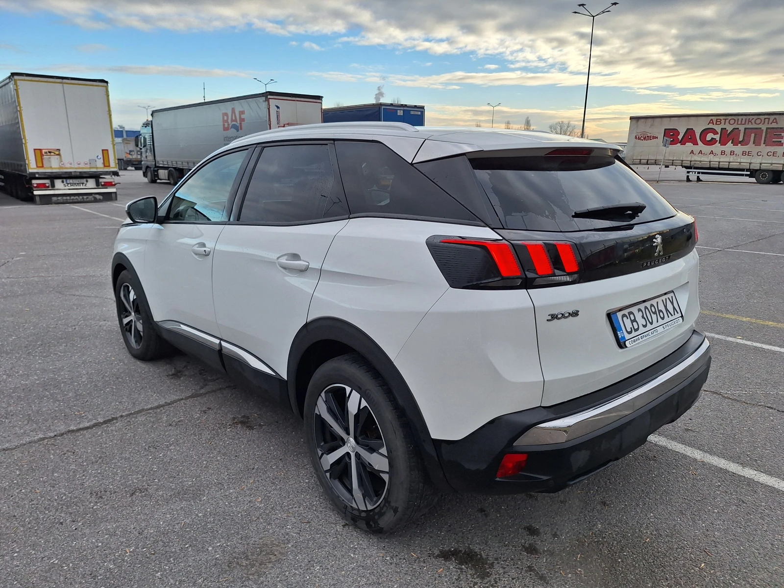 Peugeot 3008 NEW ALLURE 1.2 e-THP 130 EAT | Mobile.bg   5