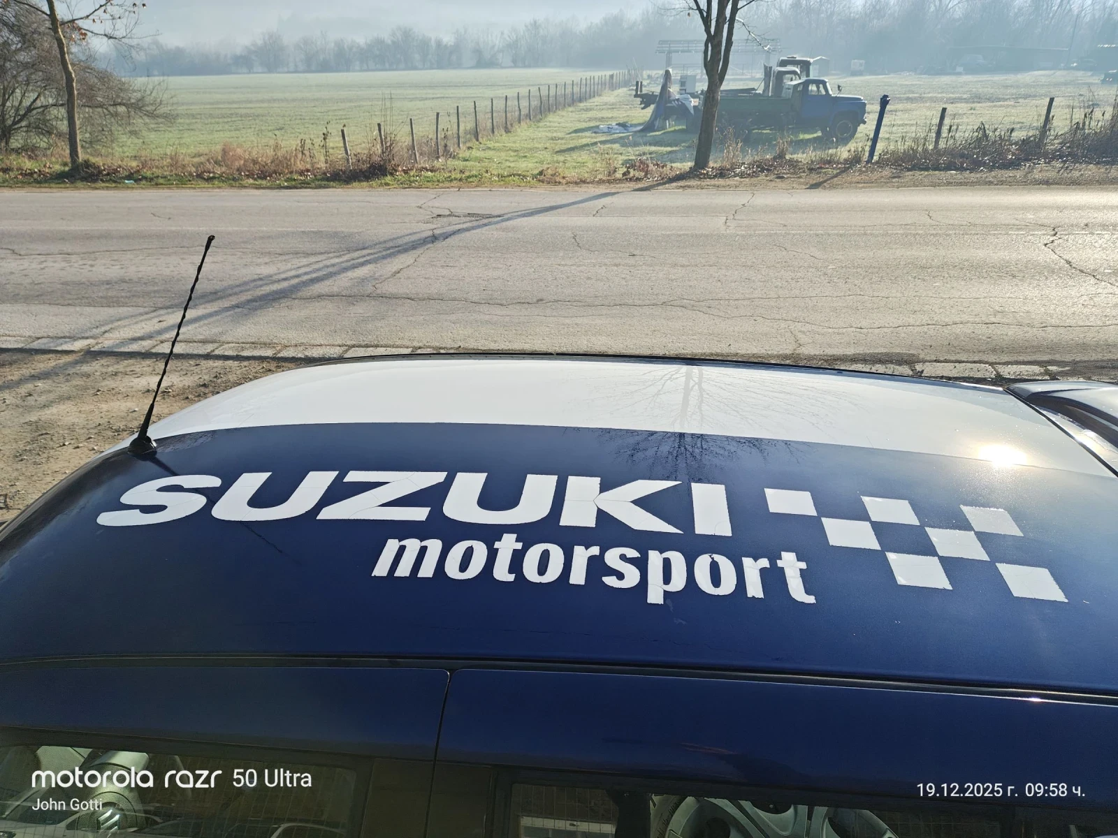 Suzuki Swift 1.5i klimatik 101k.c. Evro 4  - изображение 2