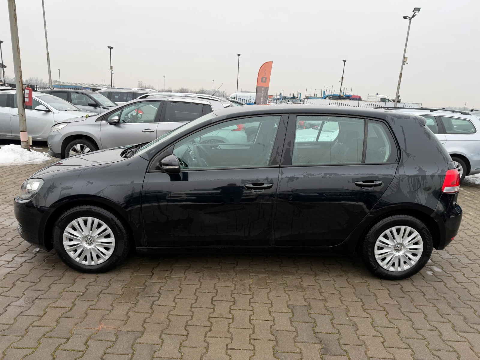 VW Golf 1.6i EURO 5 - изображение 9