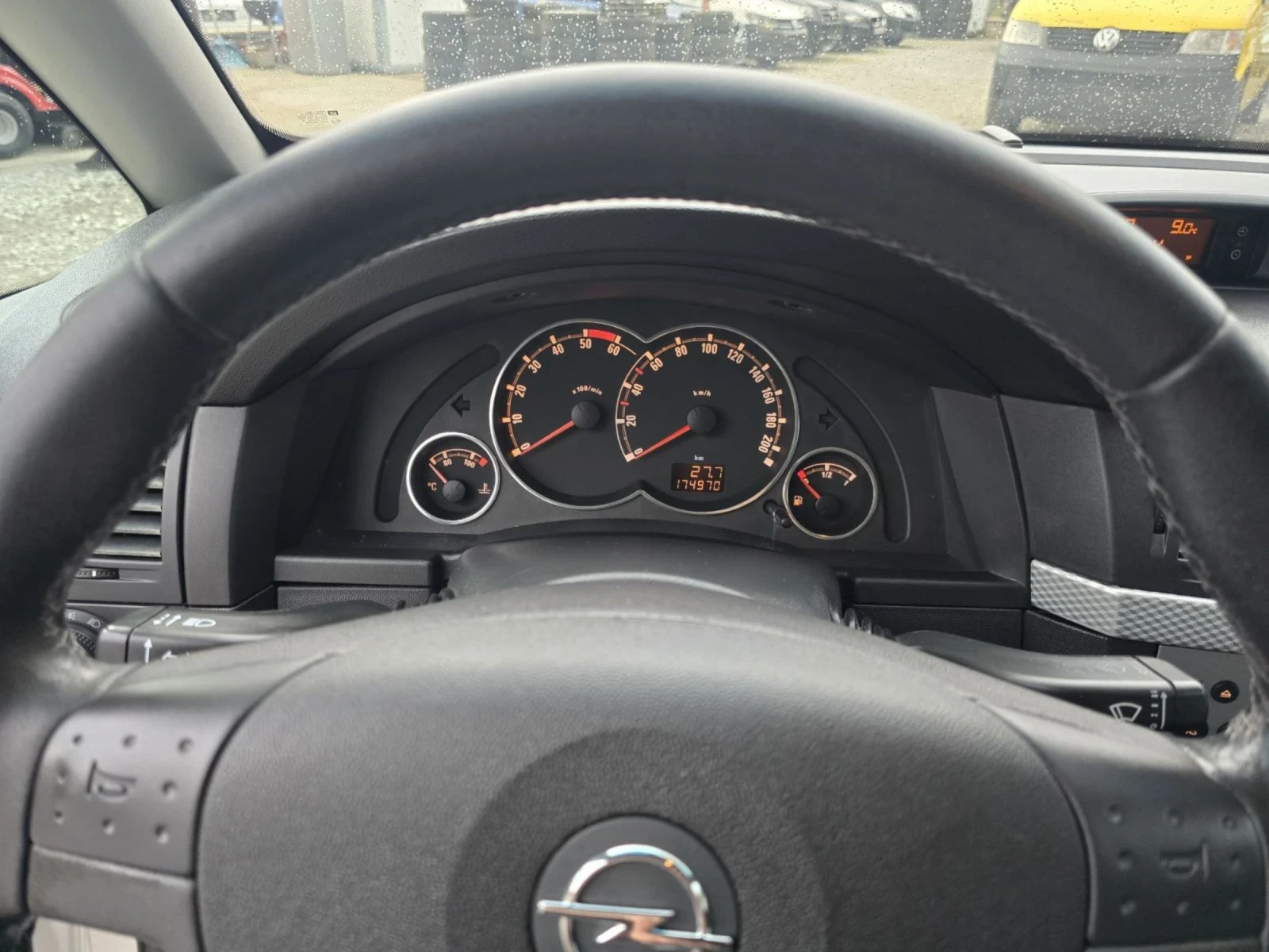 Opel Meriva 1.3CDTI XENON FACELIFT , снимка 15 - Автомобили и джипове - 54003094