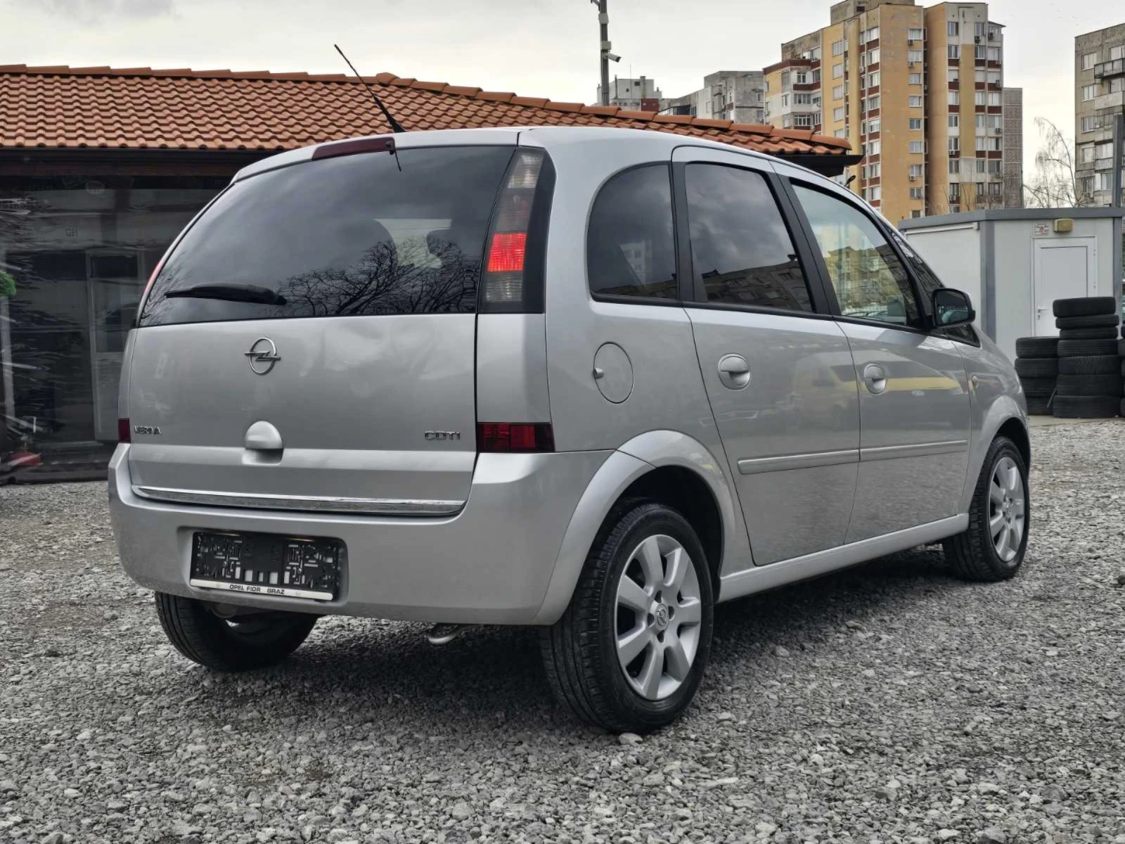 Opel Meriva 1.3CDTI XENON FACELIFT , снимка 4 - Автомобили и джипове - 54003094